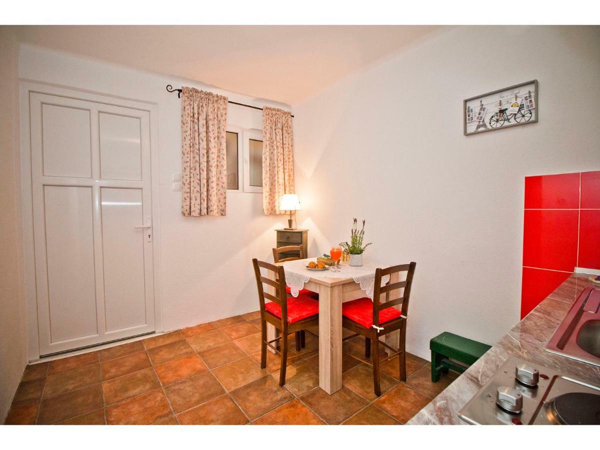 Double A Split Apartment Luaran gambar