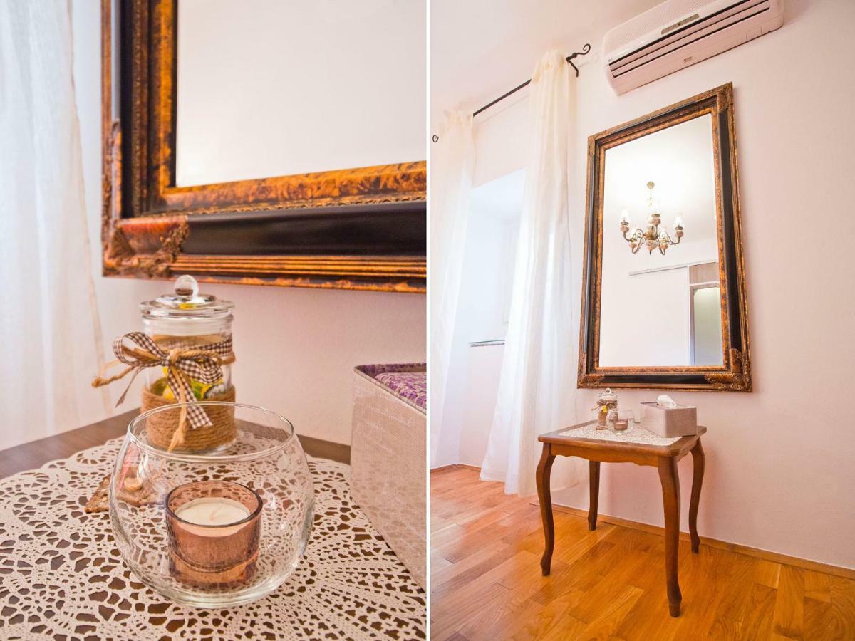 Double A Split Apartment Luaran gambar