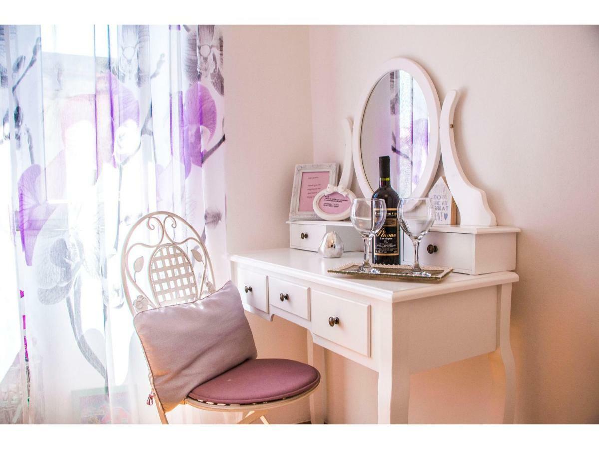 Double A Split Apartment Luaran gambar