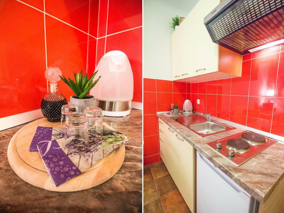 Double A Split Apartment Luaran gambar