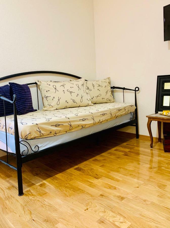 Double A Split Apartment Luaran gambar