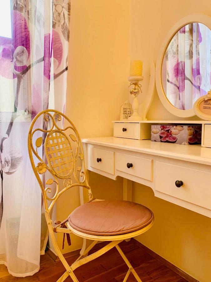 Double A Split Apartment Luaran gambar