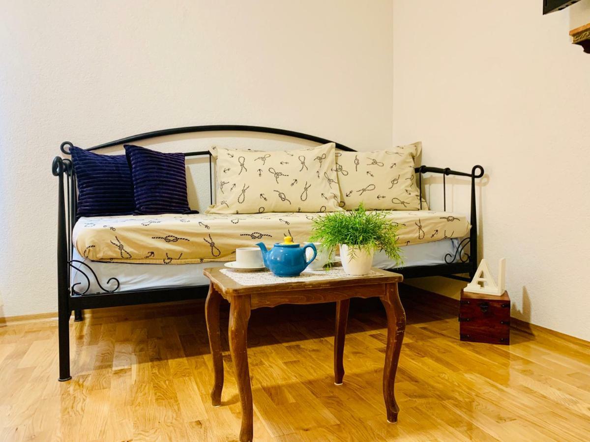 Double A Split Apartment Luaran gambar