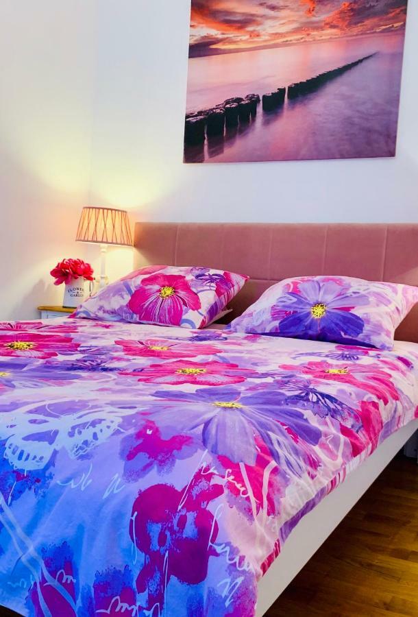 Double A Split Apartment Luaran gambar