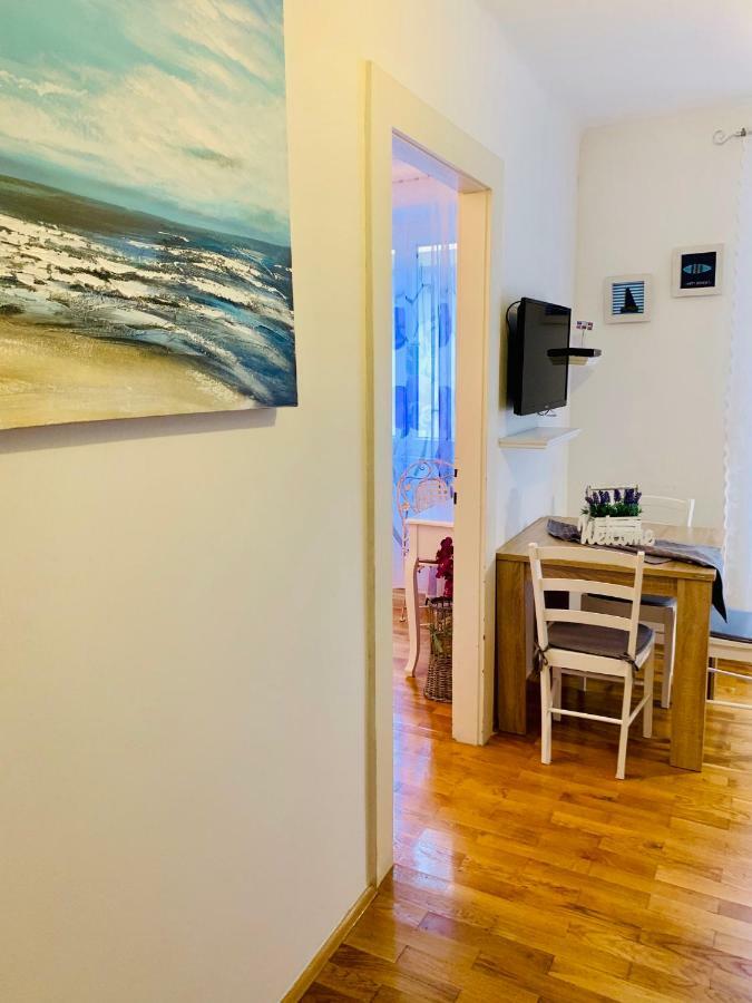 Double A Split Apartment Luaran gambar